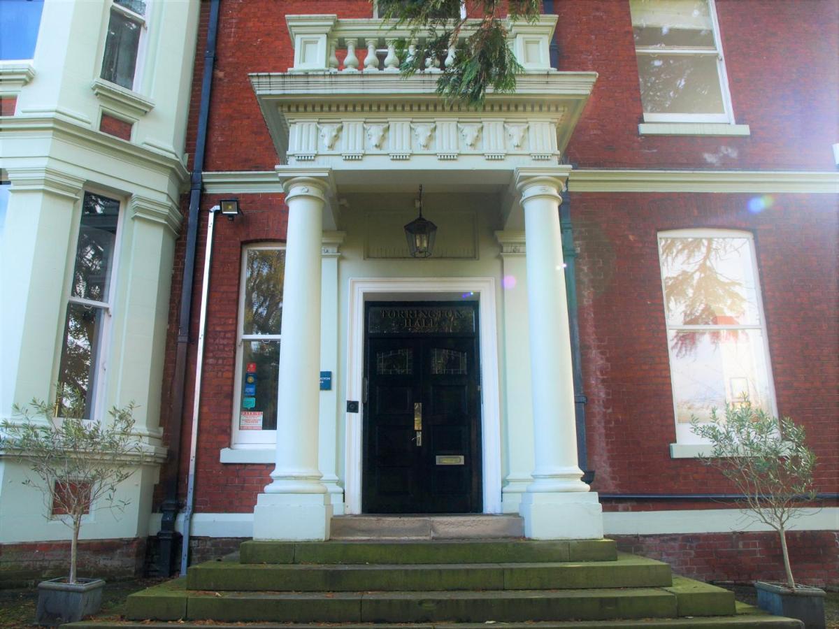Torrington Hall St Albans Экстерьер фото